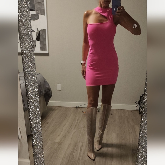 Susana Monaco One Shoulder Cut-Out Dress in Shocking Pink Size Small - Picture 2 of 9